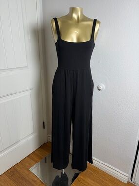 Steve Madden Black Scoop Neck Wide-Leg Jumpsuit XS